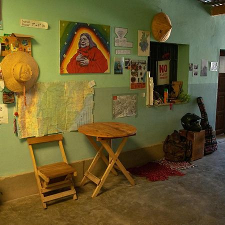 Acusi Hostel Camping Humahuaca Exterior photo