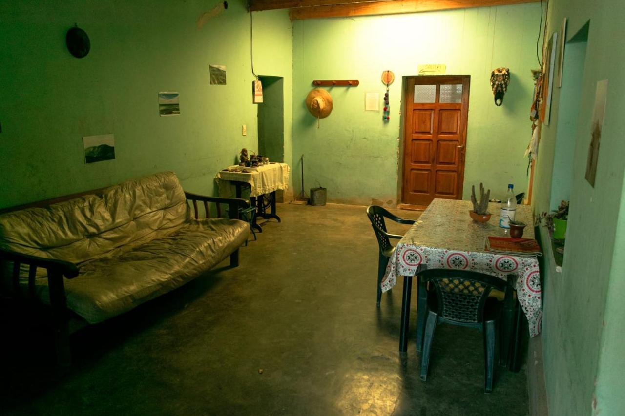 Acusi Hostel Camping Humahuaca Exterior photo